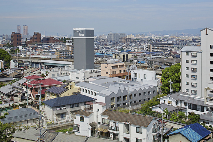 大阪府門真市の介護付き有料老人ホームの街に馴染んだ外観デザイン